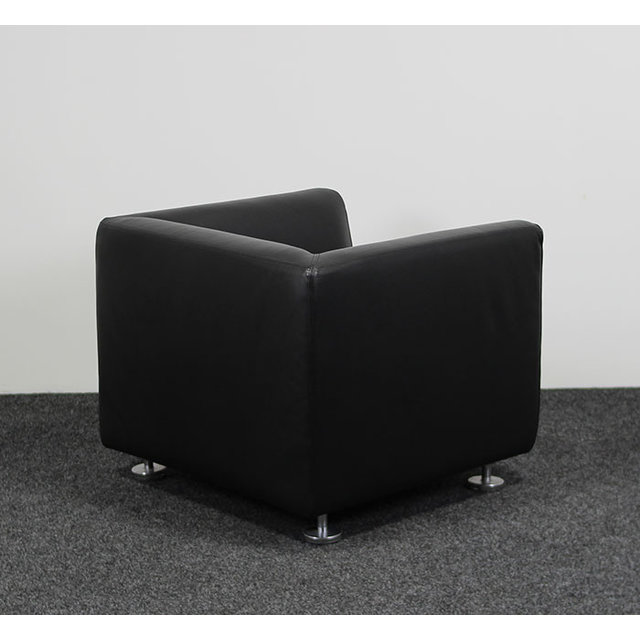Gelderland 4800 Fauteuil - Zwart Leer Gelderland 4800 Fauteuil - Zwart Leer