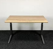 Ahrend Essa Knop Verstelbaar Bureau - Natuur Eiken Blad | 140 x 80 cm Ahrend Essa Knop Verstelbaar Bureau - Natuur Eiken Blad | 140 x 80 cm