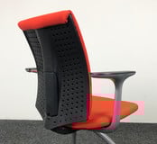 HAG H05 Vergaderstoel - Oranje