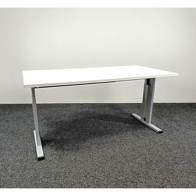 Volker Verstelbaar Bureau - Nieuw Blad Naar Keuze