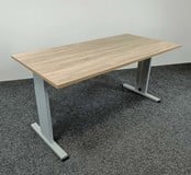 Volker Verstelbaar Bureau - Nieuw Blad Naar Keuze