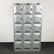 Grijze Lockerkast - 15 Deuren | 193 x 111 x 56 cm Grijze Lockerkast - 15 Deuren | 193 x 111 x 56 cm