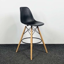 Bux Barkruk - Zwarte Kunststof Zitting