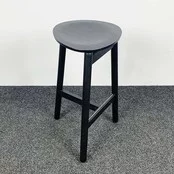 DUM Office Beech Stool Barkruk - Zwart DUM Office Beech Stool Barkruk - Zwart