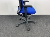 Ahrend 230 Bureaustoel Lage Rug Blauw Nieuw Gestoffeerd Ahrend 230 Bureaustoel Lage Rug Blauw Nieuw Gestoffeerd