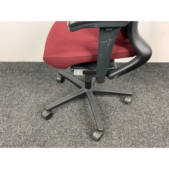 Ahrend 230 Bureaustoel Lage Rug Rood Nieuw Gestoffeerd