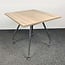 Vitra  Vitra Ad Hoc Tafel - 80 x 80 cm | Nieuw Midden Eiken Blad