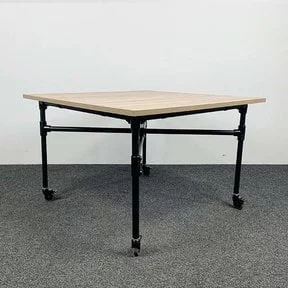 Industriële Tafel 110x110 cm Nieuw Blad