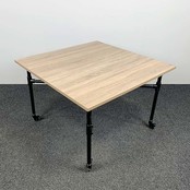 Industriële Tafel 110x110 cm Nieuw Blad