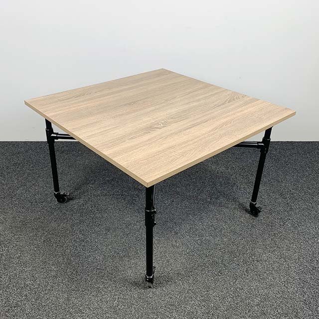 Industriële Tafel 110x110 cm Nieuw Blad