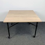 Industriële Tafel - Nieuw Blad | 110 x 110 cm
