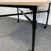 Industriële Tafel - Nieuw Blad | 110 x 110 cm