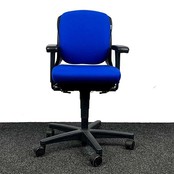 Ahrend 230 Bureaustoel Lage Rug Blauw Nieuw Gestoffeerd Ahrend 230 Bureaustoel Lage Rug Blauw Nieuw Gestoffeerd