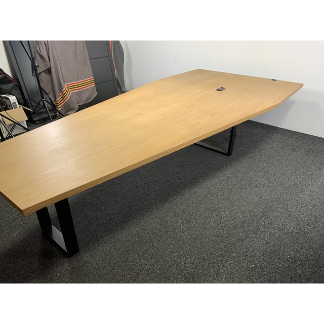 Industriële tafel Bootvormig Blad