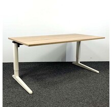 Ahrend Essa Bureau - Knop Verstelbaar | 140 x 80 cm