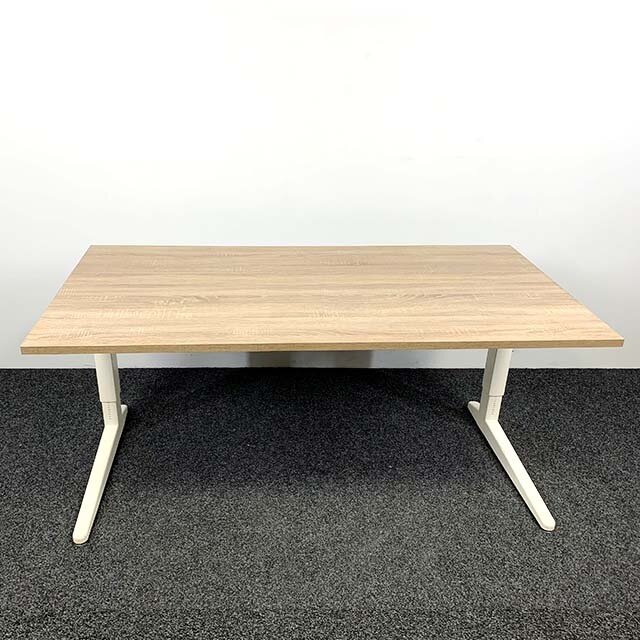 Ahrend Essa Bureau Knop Verstelbaar - Wit Onderstel | 160 x 80 cm Ahrend Essa Bureau Knop Verstelbaar - Wit Onderstel | 160 x 80 cm