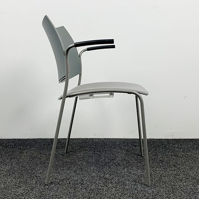 Casala Kantinestoel - Gestoffeerde Lichtgrijze Zitting