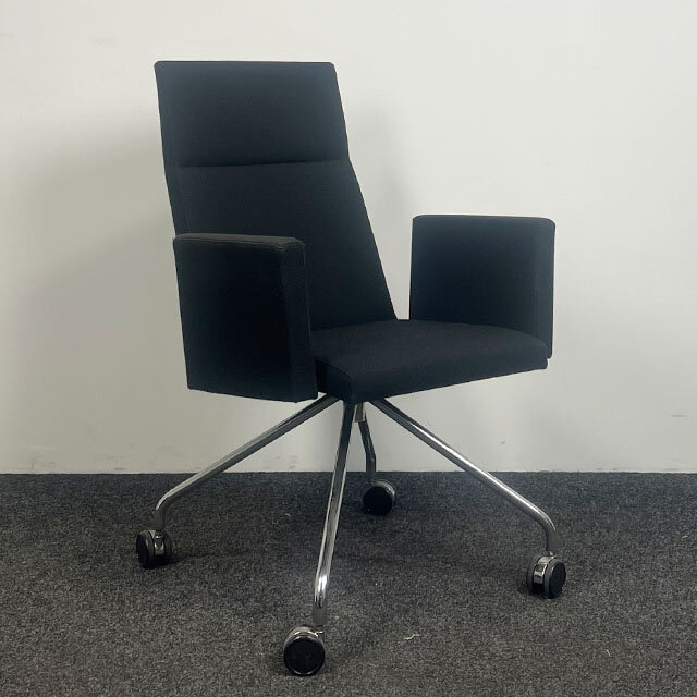 Martela Form 288AKR Vergaderstoel | Zwart Martela Form 288AKR Vergaderstoel | Zwart