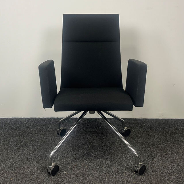 Martela Vergaderstoel Form 288AKR - Zwart