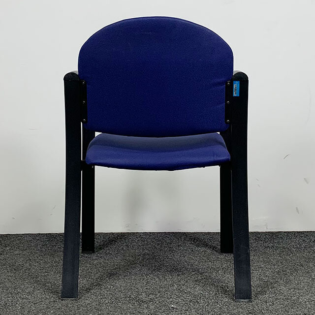 Vergaderstoel Blauw/Paarse Stoffen Zitting Vergaderstoel Blauw/Paarse Stoffen Zitting