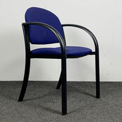 Vergaderstoel Blauw/Paarse Stoffen Zitting Vergaderstoel Blauw/Paarse Stoffen Zitting