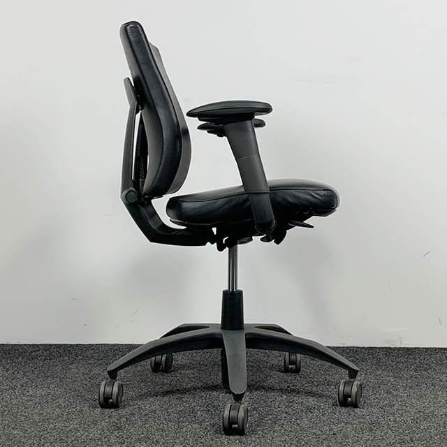 BMA Axia Profit Leder Bureaustoel - Zwart BMA Axia Profit Leder Bureaustoel - Zwart