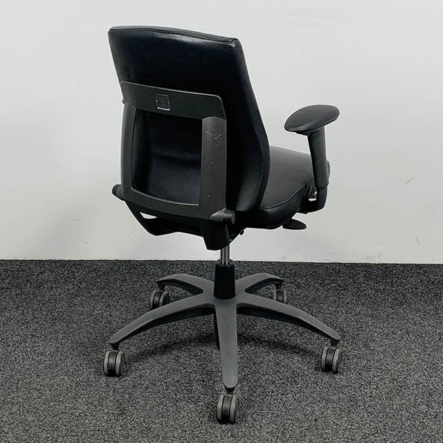 BMA Axia Profit Leder Bureaustoel - Zwart BMA Axia Profit Leder Bureaustoel - Zwart