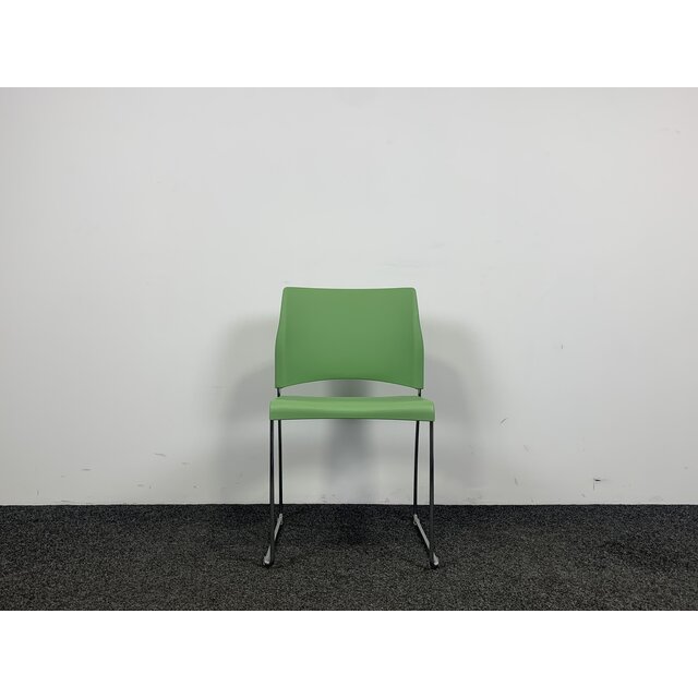 Groene Allsteel Stoel - Slede Onderstel Groene Allsteel Stoel - Slede Onderstel