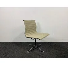 Herman Miller Eames Stoel