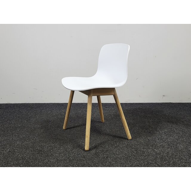 Hay About a Chair Wit