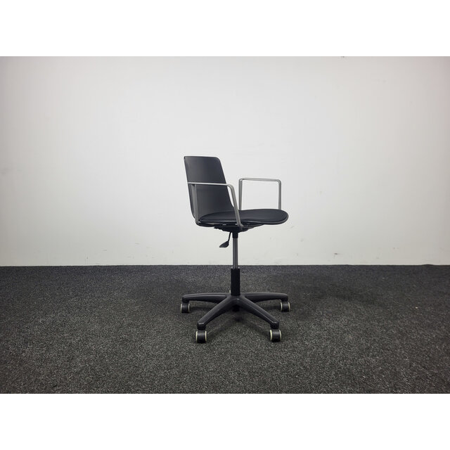 Enea Lottus Bureaustoel - Zwarte Kunststof Zitting