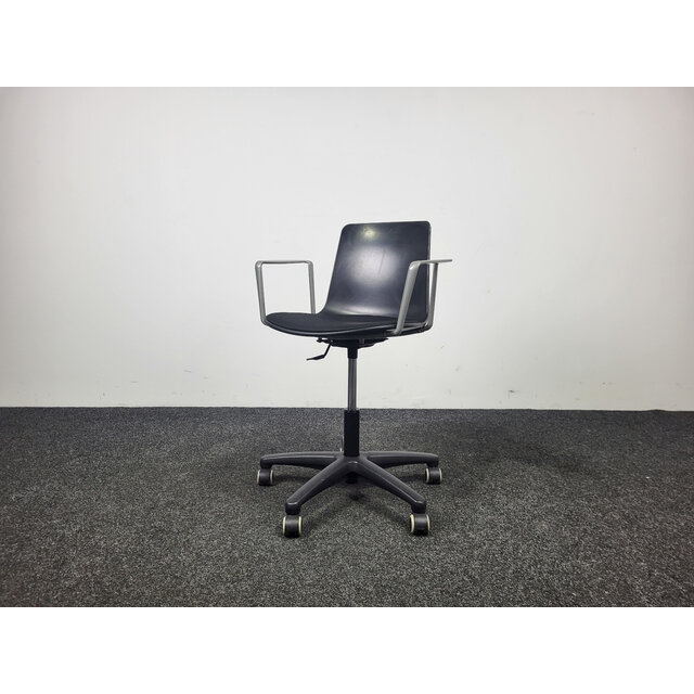 Enea Lottus Bureaustoel - Zwarte Kunststof Zitting