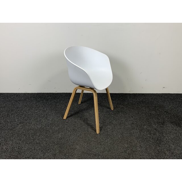 Hay About a Chair Wit Kunststof