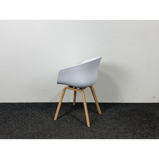 Hay About a Chair Wit Kunststof