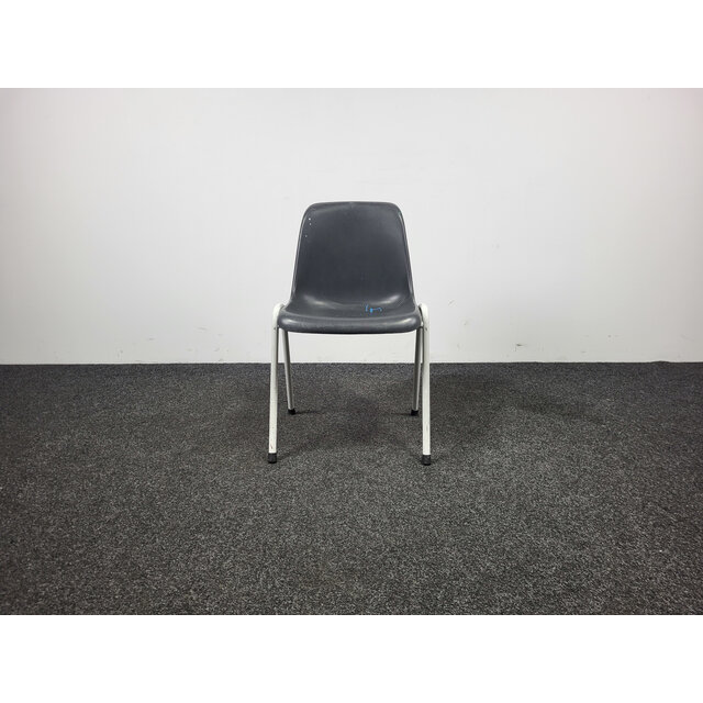 Grijze Stapelbare Kuipstoel - Kunststof Zitting