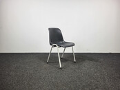 Grijze Stapelbare Kuipstoel - Kunststof Zitting