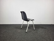 Grijze Stapelbare Kuipstoel - Kunststof Zitting
