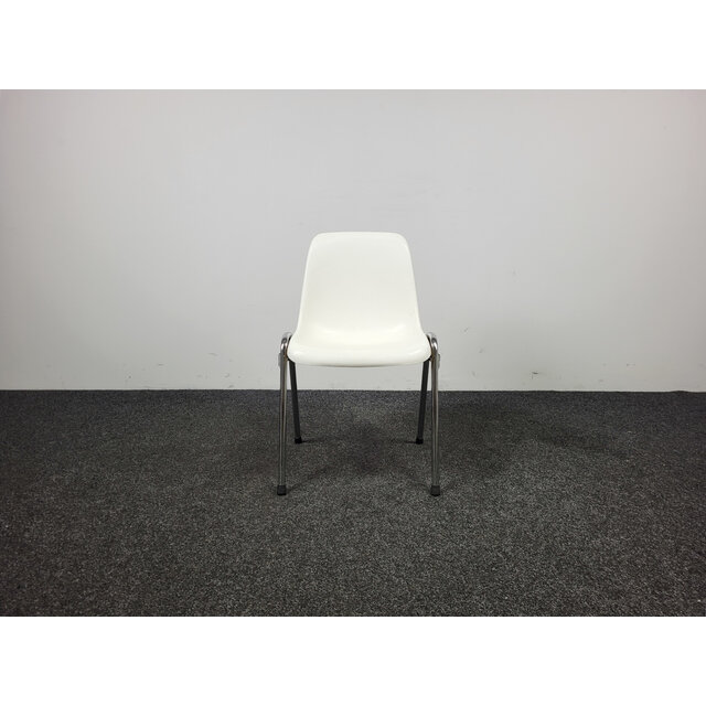 Witte Stapelbare Kuipstoel - Kunststof Zitting