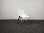 Witte Stapelbare Kuipstoel - Kunststof Zitting