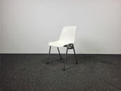 Witte Stapelbare Kuipstoel - Kunststof Zitting