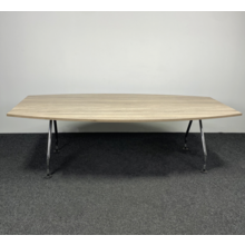 Vitra Vergadertafel - Tonvormig Blad | 240 x 120 cm