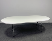 Vitra Vergadertafel Ovaal Blad 240x120 cm