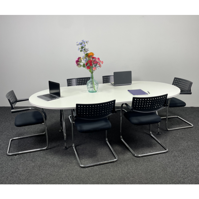 Vitra Vergadertafel Ovaal Blad 240x120 cm