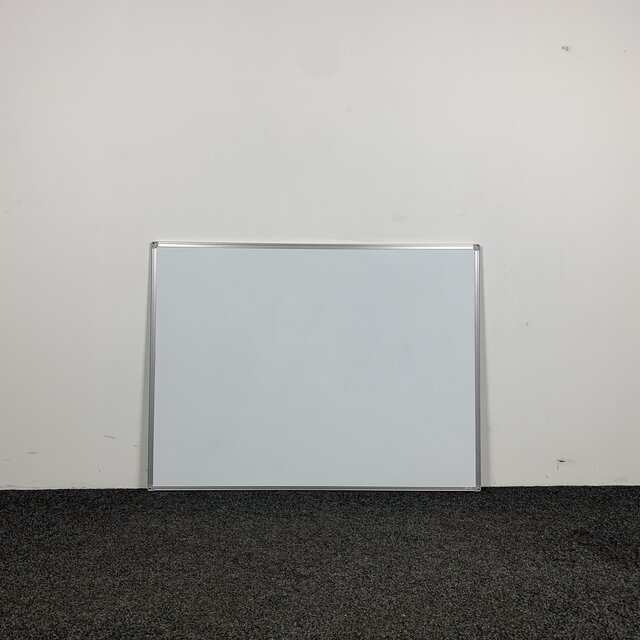 Whiteboard c.a. 90 x 120 cm