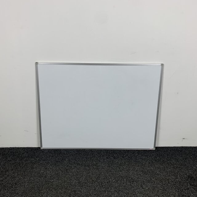 Whiteboard c.a. 90 x 120 cm