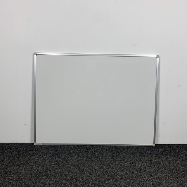 Whiteboard c.a. 90 x 120 cm