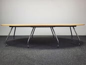 Vitra Vergadertafel - Ovaal | 300 x 130 cm Vitra Vergadertafel - Ovaal | 300 x 130 cm