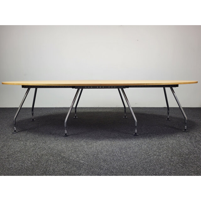 Vitra Vergadertafel - Ovaal | 300 x 130 cm Vitra Vergadertafel - Ovaal | 300 x 130 cm