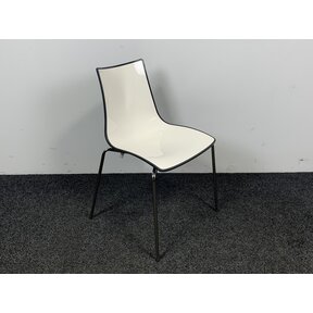 Zebra B Scab Stoel - Kunststof Zitting