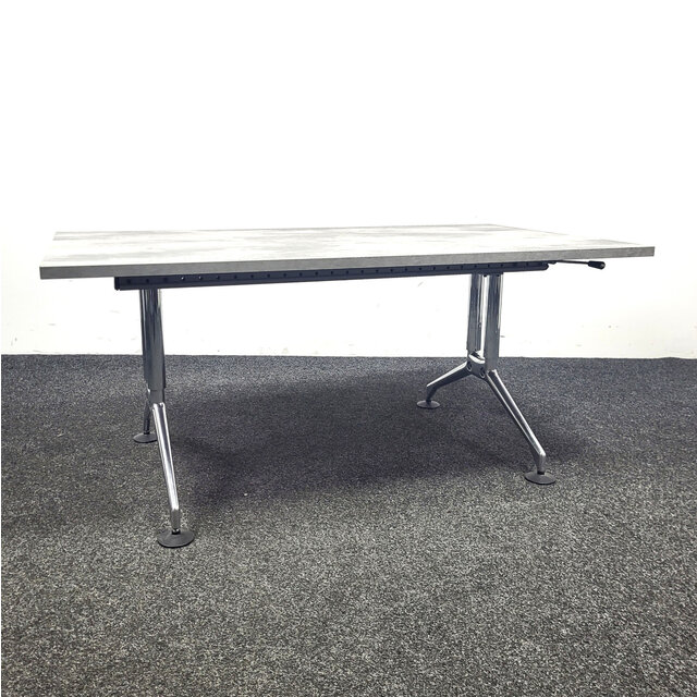 Vitra Ad Hoc Slinger Bureau - 140 x 80 cm | Nieuw Blad Naar Keuze Vitra Ad Hoc Slinger Bureau - 140 x 80 cm | Nieuw Blad Naar Keuze